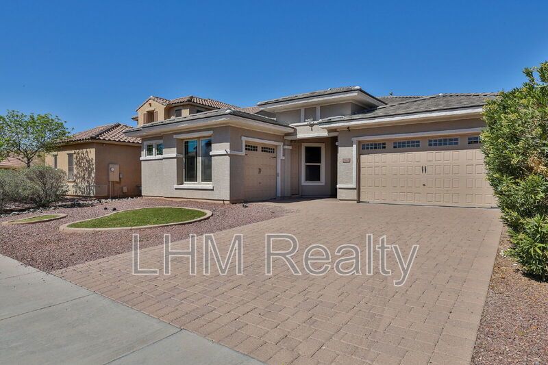 *Coming Soon* Luxurious 4 Bedroom Home with Pool, Fireplace, and Wine Cooler in Peoria, AZ property image