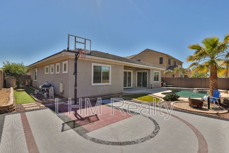 *Coming Soon* Luxurious 4 Bedroom Home with Pool, Fireplace, and Wine Cooler in Peoria, AZ property image