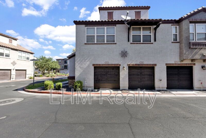 Modern 2 Bed Condo with Granite Countertops in Phoenix, AZ! property image