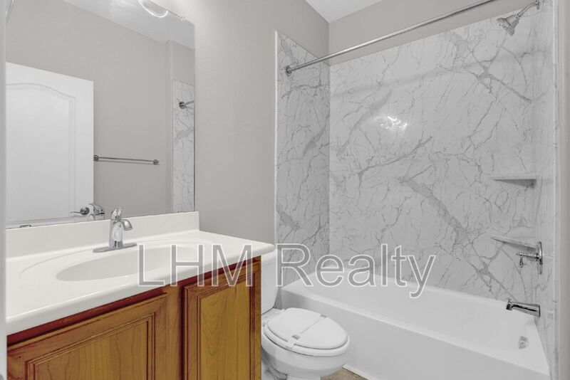 Modern 2 Bed Condo with Granite Countertops in Phoenix, AZ! property image